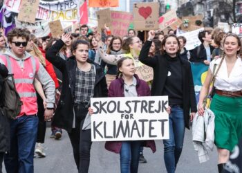 Clima: venerdì scioperi in oltre mille città in 89 Paesi 