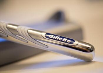 Consumi: Gillette, uomini si radono meno ma la lametta non va in crisi  
