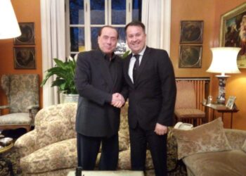 Europee: Sicilia-Sardegna,Berlusconi si candida