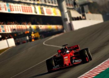 F1: Vettel davanti a Hamilton nei test
