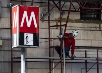 Fumo in metro Genova, evacuata stazione