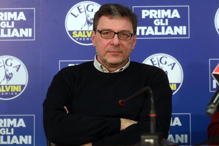 Giorgetti,intollerabili insulti sessisti