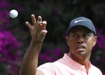 Golf:Woods dà forfait ad ‘Arnold Palmer’