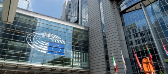 Guai a chi ci tocca l’Europa. Italiani e tedeschi uniti nel sentimento per l’Unione