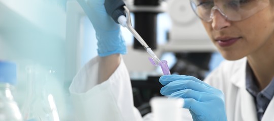 Il test del dna conferma che l’infermiera di Prato è incinta del ragazzo a cui dava ripetizioni