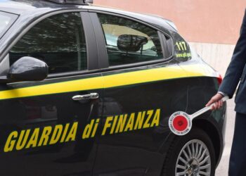 Incendio e riciclaggio, 5 arresti
