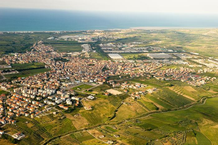 Lotta dispersione scolastica in 8 Comuni