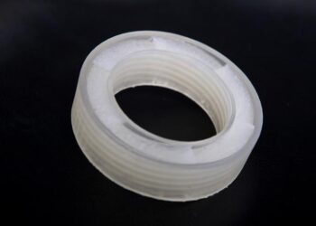 Materiale che cancella i suoni, per futuri droni silenziosi