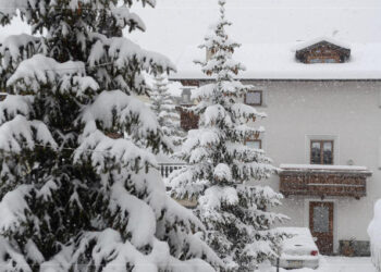 METEO cronaca: NEVE abbondante sulle Alpi Settentrionali, autentiche bufere