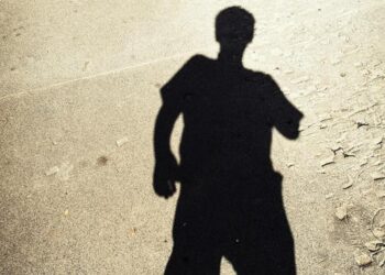 Minaccia insegnante, studente denunciato