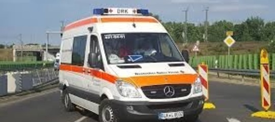 Morti due ragazzini precipitati dall’ottavo piano di un palazzo a Bologna