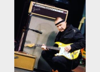 Musica morto Dick Dale, compose Miserlou