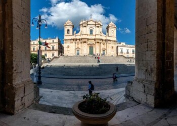 Noto, dall’Infiorata agli Skunk Anansie