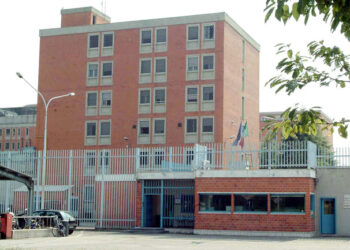Padre ferisce figlia,severo per suo bene