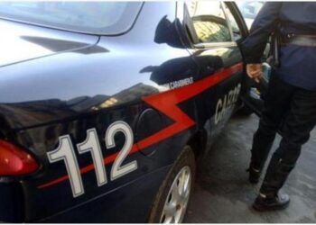 Parenti denunciano marito violento