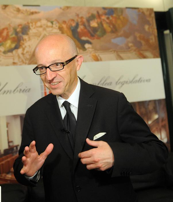 Ricci lancia candidatura per Regione