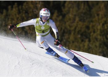 Sci: Assoluti, Bassino tricolore gigante