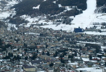 Scontro tra sciatori sulle piste a Bormio: un morto