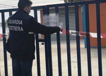 Sequestrate strutture abusive su demanio