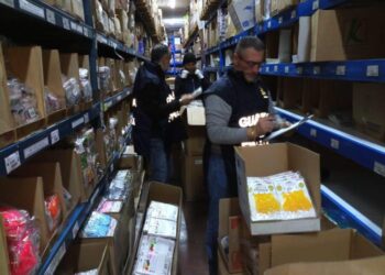 Sequestro maschere e trucchi Carnevale