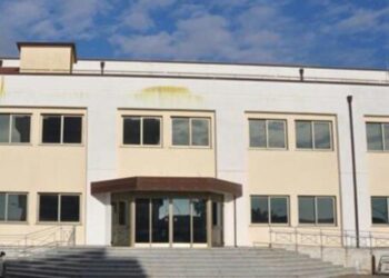 Tornano commissari in Comune Lamezia