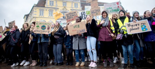 Verdi di rabbia e speranza, i giovani in piazza per salvare la Terra