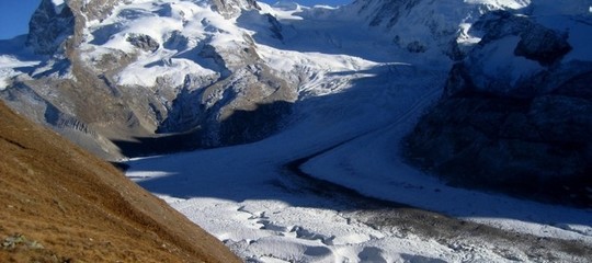 Anche batteri, funghi e scorie radioattive nei ghiacciai che si sciolgono