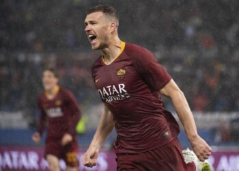 Calcio: Dzeko-gol “Serve Roma così, con la faccia cattiva”