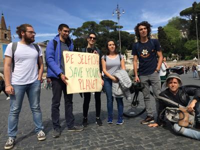 Clima: a Roma ragazzi in piazza con Greta, ‘siamo con te’
 