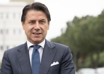 Conte a Bari incontra 13enne autistico