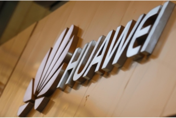 Da governo Gb via libera a Huawei su G5