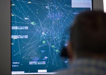 Enav: voli puntuali e rotte efficienti, ecco l’impegno per la sostenibilità
 