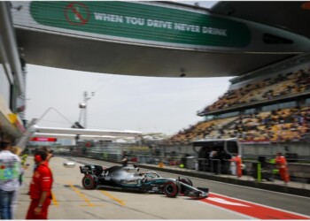 F1: Cina, pole Bottas, terzo Vettel