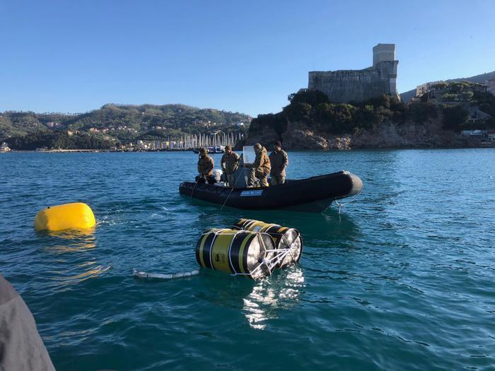 Fatta saltare mina con 125 kg esplosivo