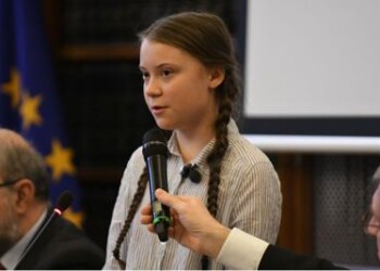 Greta a Palazzo Madama: “Ci avete mentito su clima”
 