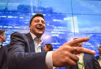 Il comico che volle farsi presidente. Chi è Volodymyr Zelensky