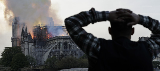 incendio Notre Dame incidente