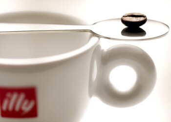 Illycaffè: utile netto +39,1% nel 2018, export 65% fatturato