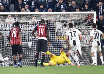 Juve-Milan 2-1, domani chance scudetto