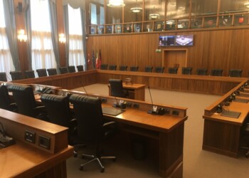 M5S contro Mouv’,è appiattito sulla Lega