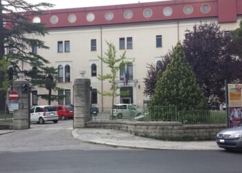 Mancano medici, servizi a rischio