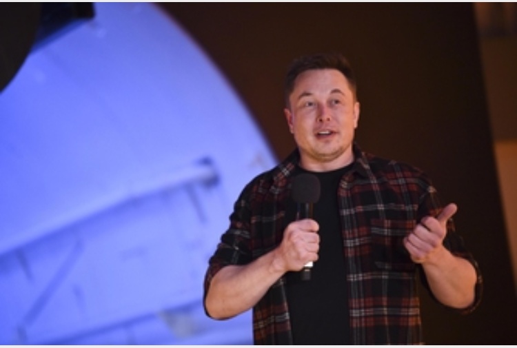 Musk, auto autonome il prossimo anno