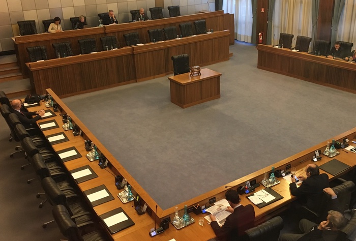 Ok variazione bilancio,manovra da 33 mln