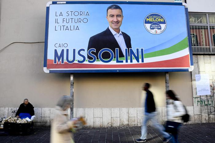 Poster Caio Mussolini, ‘ma è parente?’