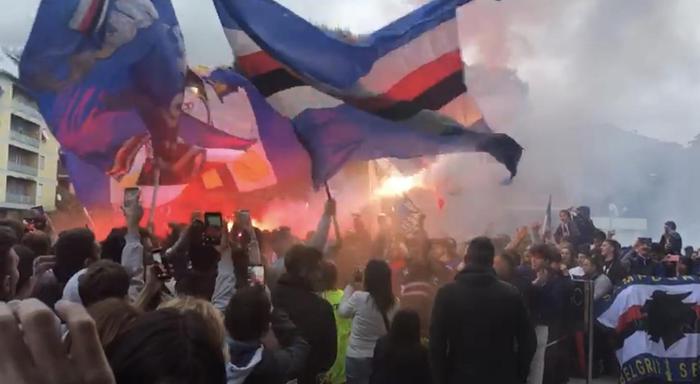 Samp, in 300 sotto ritiro prederby