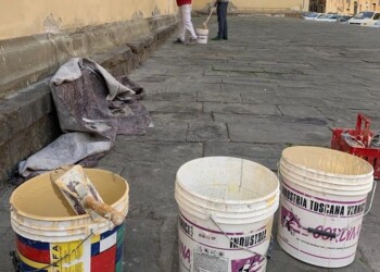 Studenti Usa puliscono zona di S.Spirito