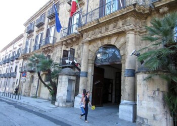 Tangenti eolico: da Regione Sicilia stop a concessioni