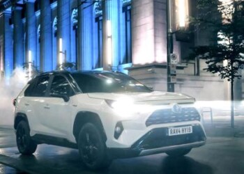 Toyota: regala 24 mila brevetti per favorire elettrificazione
 