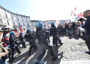 1 maggio: tensione altissima a Torino tra polizia e No Tav