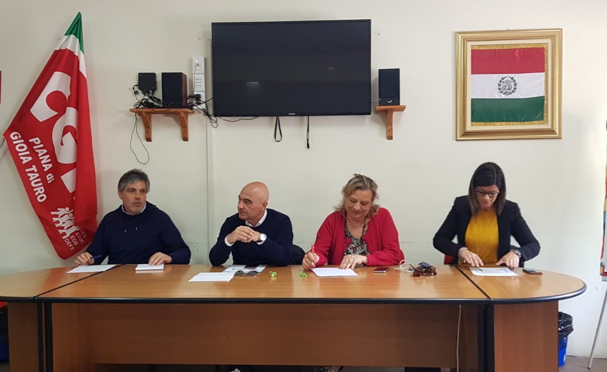 Gioia Tauro, riunitisi gli esecutivi unitari CGIL, CISL e UIL